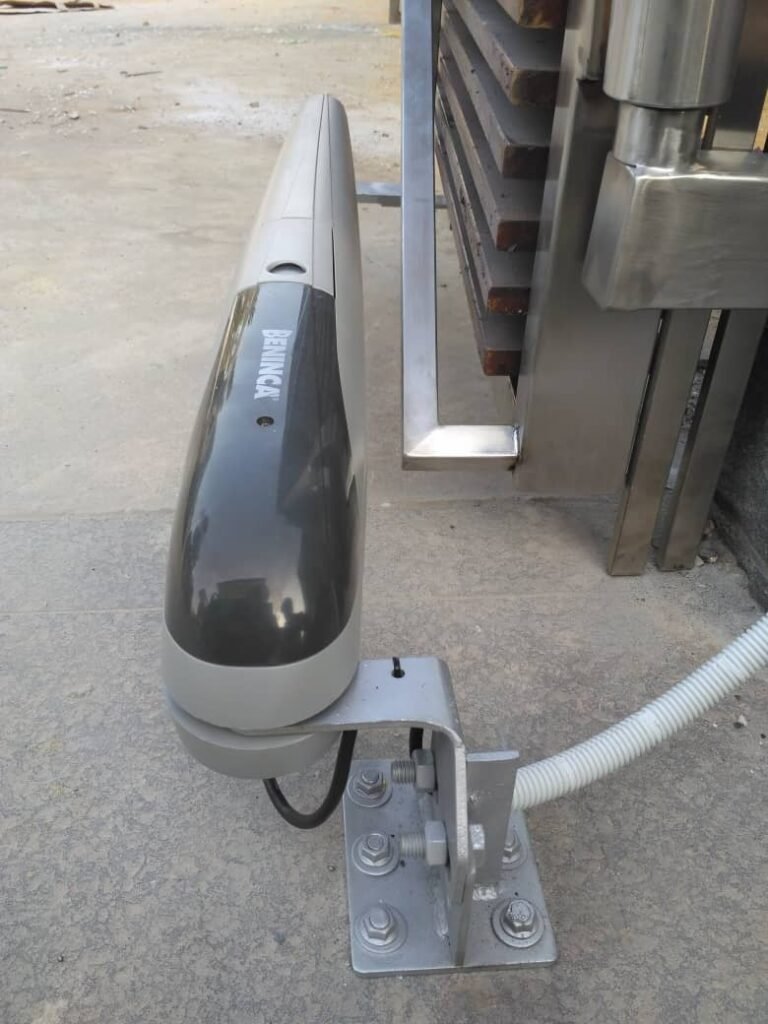 Moteur battant